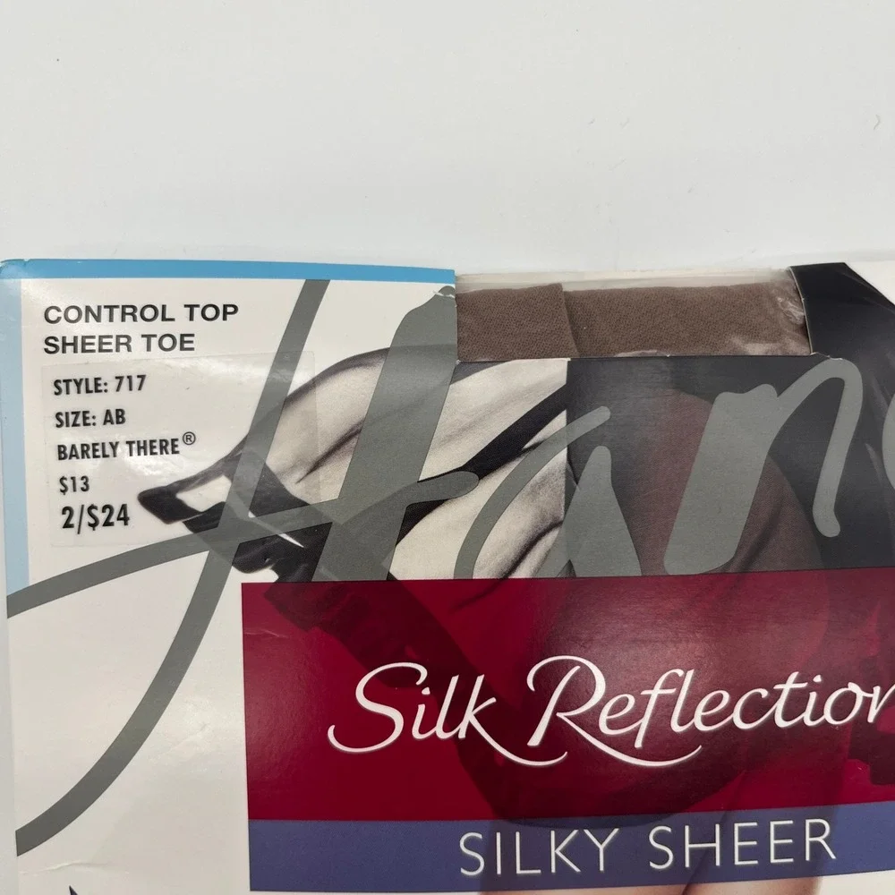 Hanes Pantyhose Womens AB Brown Barely There Silk Reflections Silky Sheer 2 Pack